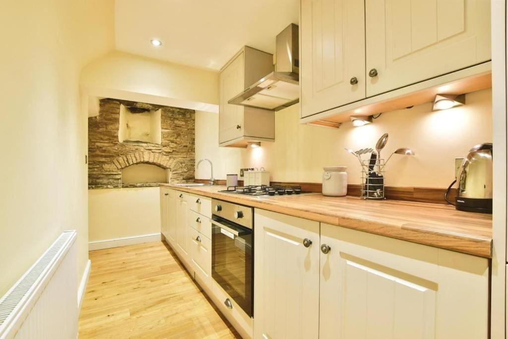 Cosy Retreat In Rainow, Western Peak District * Rainow